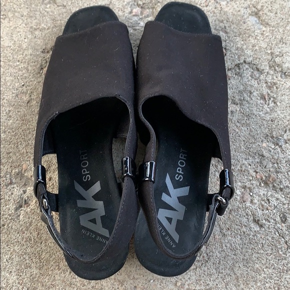 Anne Klein Shoes - Picture 6 of 8